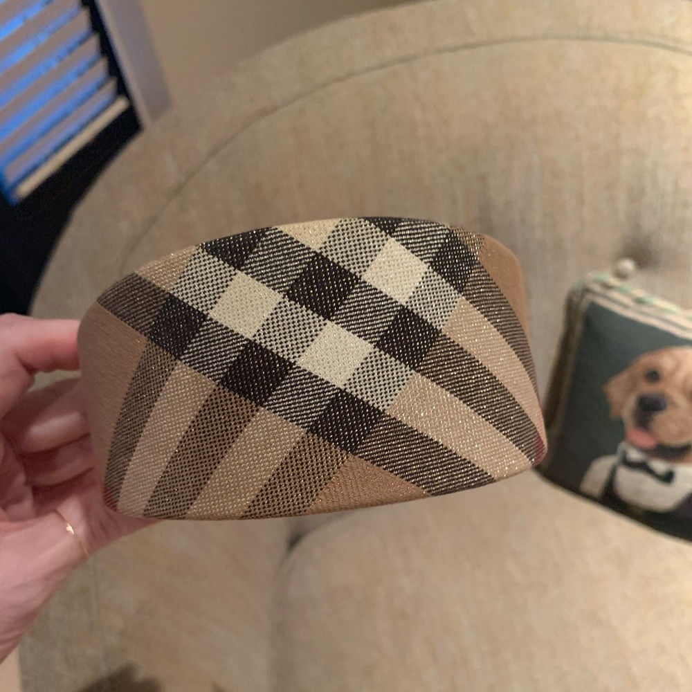 NWOT 100% authentic Wide Burberry headband